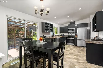 6490 SW Nehalem Ln, Beaverton, OR 97007 - Photo 12