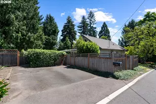 2312 5th Ave, West Linn, OR 97068 - Photo 2
