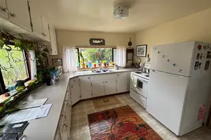 330 10th St, Bandon, OR 97411 - Photo 28