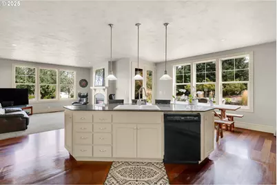 84545 Drew Ln, Pleasant Hill, OR 97455 - Photo 10