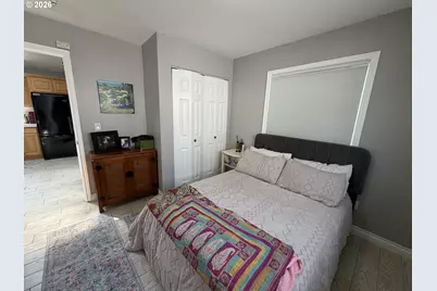 136 3rd Ave #B, Seaside, OR 97138 - Photo 6