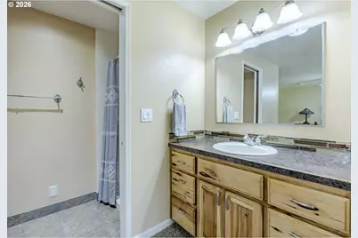 40211 Deerhorn Rd, Springfield, OR 97478 - Photo 32