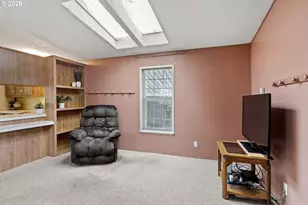375 La Casa St, Eugene, OR 97402 - Photo 6