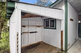375 La Casa St, Eugene, OR 97402 - Photo 36