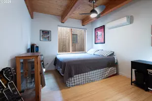 2747 Friendly Alley, Eugene, OR 97405 - Photo 24