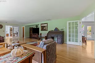 738 Elgarose Rd, Roseburg, OR 97471 - Photo 14