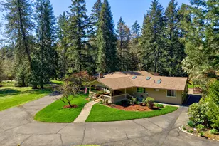 738 Elgarose Rd, Roseburg, OR 97471 - Photo 4