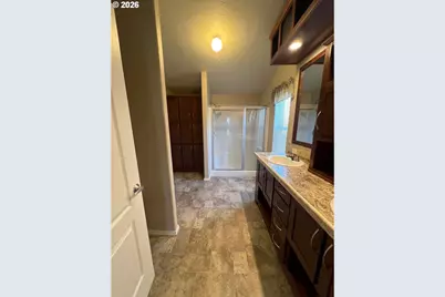 1207 E 10th, The Dalles, OR 97058 - Photo 10