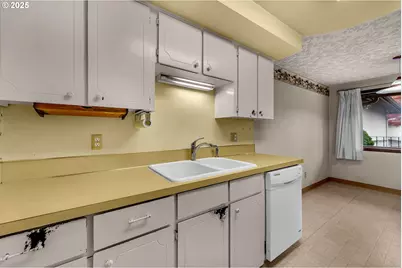 3704 NE 45th St, Vancouver, WA 98661 - Photo 18