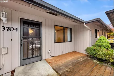 3704 NE 45th St, Vancouver, WA 98661 - Photo 4