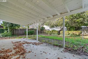 412 Gardner Ave, Drain, OR 97435 - Photo 28