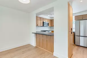 11990 SW Corby Dr, Portland, OR 97225 - Photo 8