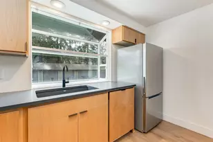 11990 SW Corby Dr, Portland, OR 97225 - Photo 16