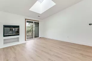 11990 SW Corby Dr, Portland, OR 97225 - Photo 12