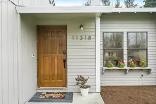 11318 SE Brookside Dr, Portland, OR 97266 - Photo 4