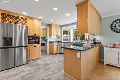 2645 Chuckanut St, Eugene, OR 97408 - Photo 12