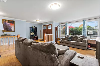 2645 Chuckanut St, Eugene, OR 97408 - Photo 6