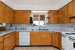 55496 Pioneer Rd, Scappoose, OR 97056 - Photo 12