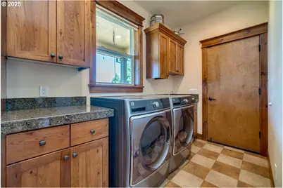 11825 NE Finn Hill Loop, Carlton, OR 97111 - Photo 12
