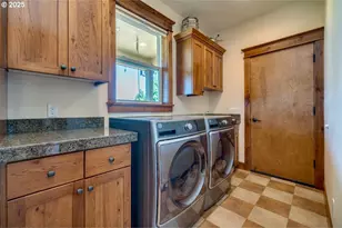 11825 NE Finn Hill Loop, Carlton, OR 97111 - Photo 12