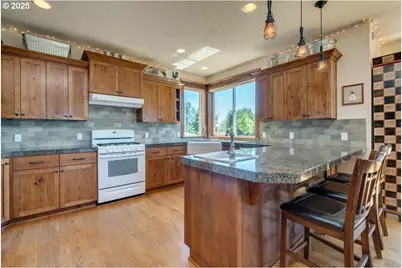 11825 NE Finn Hill Loop, Carlton, OR 97111 - Photo 8