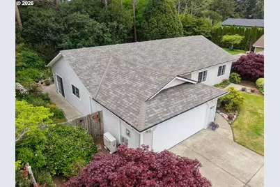 1077 Pirates Ct, Coos Bay, OR 97420 - Photo 38