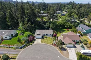 1077 Pirates Ct, Coos Bay, OR 97420 - Photo 40