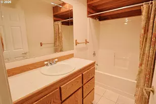 1077 Pirates Ct, Coos Bay, OR 97420 - Photo 30