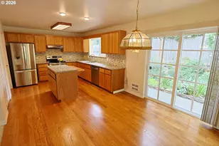 1077 Pirates Ct, Coos Bay, OR 97420 - Photo 24