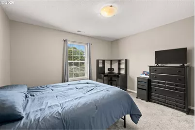 215 E Hereford St, Gladstone, OR 97027 - Photo 38