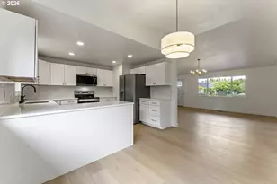 211 NW 103rd St, Vancouver, WA 98685 - Photo 8