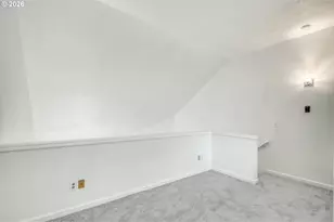 4000 Carman Dr, Lake Oswego, OR 97035 - Photo 20