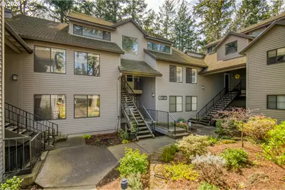 4000 Carman Dr #79, Lake Oswego, OR 97035 - Photo 2