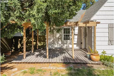 1118 E 28th Ave, Spokane, WA 99203 - Photo 28