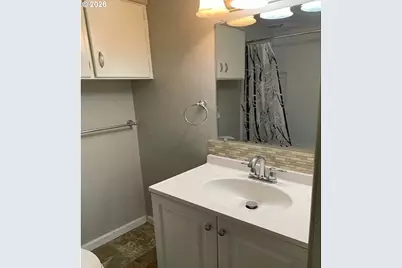 418 NW 9th St, Pendleton, OR 97801 - Photo 4