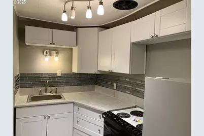 418 NW 9th St, Pendleton, OR 97801 - Photo 6