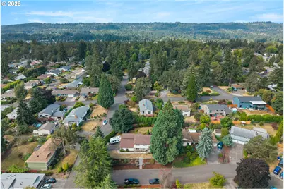 5676 SE Hillwood Cir, Milwaukie, OR 97267 - Photo 40