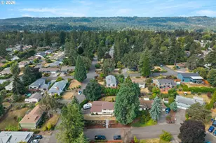 5676 SE Hillwood Cir, Milwaukie, OR 97267 - Photo 40