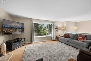 5676 SE Hillwood Cir, Milwaukie, OR 97267 - Photo 6