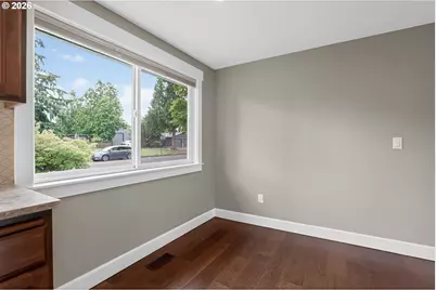 19601 S Kalal Ct, Oregon City, OR 97045 - Photo 8