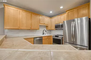 9530 SW Lodestone Dr, Beaverton, OR 97007 - Photo 4