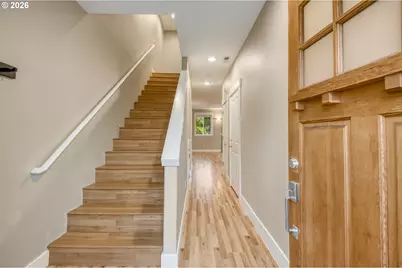 9530 SW Lodestone Dr, Beaverton, OR 97007 - Photo 2