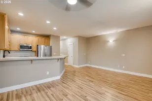 9530 SW Lodestone Dr, Beaverton, OR 97007 - Photo 8