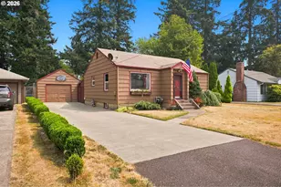 1102 NE 106th Ave, Portland, OR 97220 - Photo 2