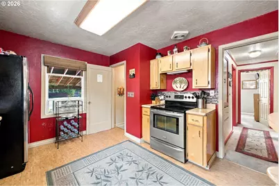 1102 NE 106th Ave, Portland, OR 97220 - Photo 10