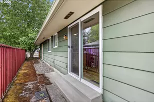 3210 SE Sherrett St, Milwaukie, OR 97222 - Photo 32