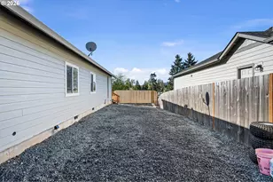 1415 Cottonwood Pl, Cottage Grove, OR 97424 - Photo 36