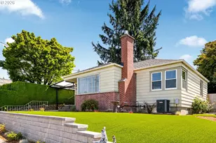 5524 NE Couch St, Portland, OR 97213 - Photo 2