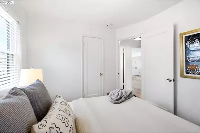 5524 NE Couch St, Portland, OR 97213 - Photo 16