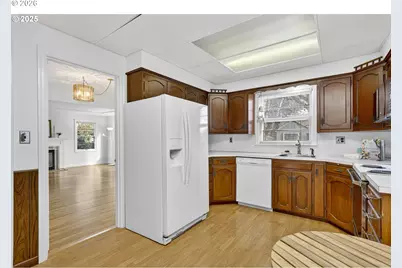 7067 N University Ave, Portland, OR 97203 - Photo 16